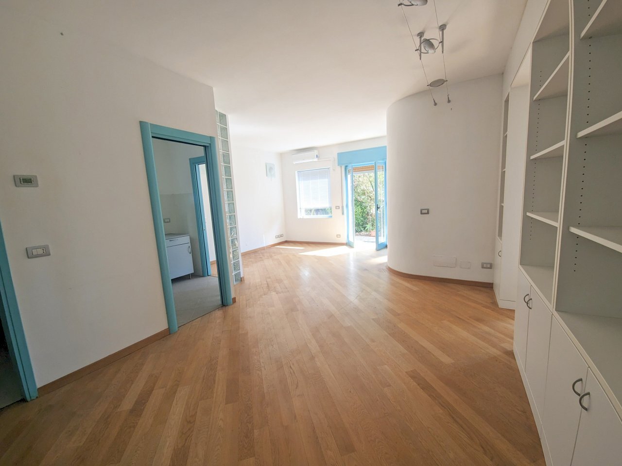 soggiorno - Three-room apartment Corso degli Inglesi 458, Sanremo - photo 2