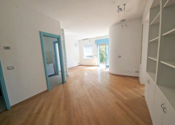 soggiorno - Three-room apartment Corso degli Inglesi 458, Sanremo - photo 2