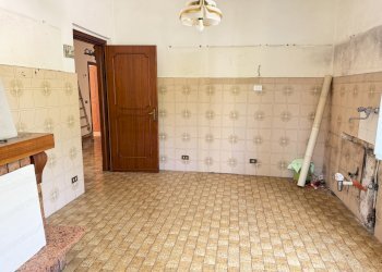 IMG_4651.JPG - Casa indipendente Sarzana - foto 1