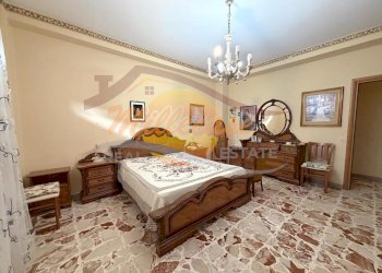 4a8326f1-9c52-448b-843e-e85fc943f795.jpeg - Four-room apartment Viale Polibio, Siracusa - photo 2