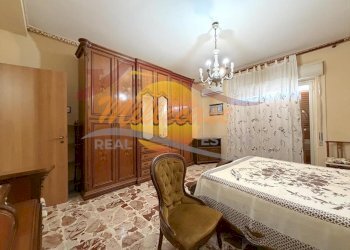 6c9b773c-b145-4843-a2bb-3d14836f3dd1.jpeg - Four-room apartment Viale Polibio, Siracusa - photo 3