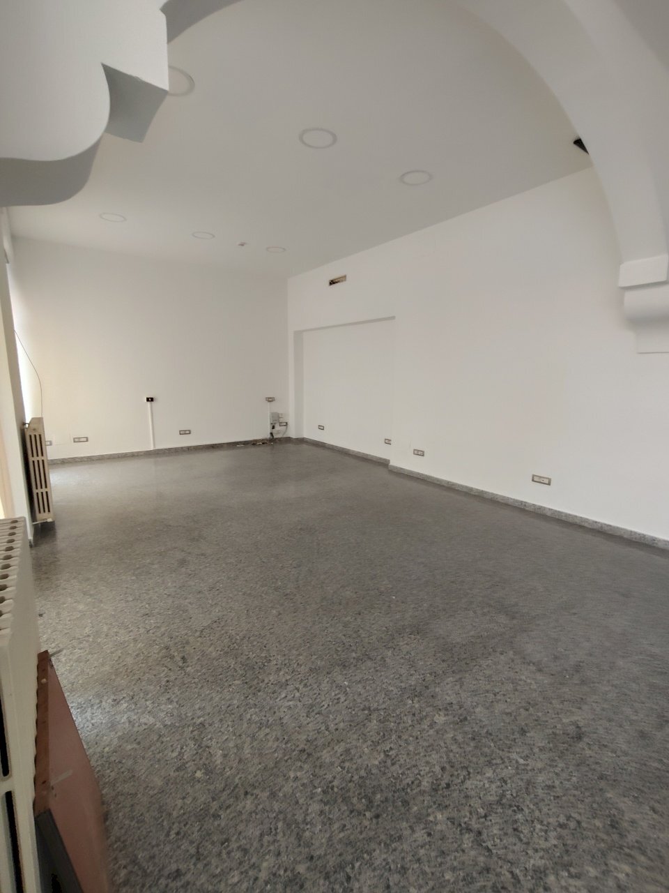 vano - Commercial Premises Piazza XX Settembre, Castel San Giovanni - photo 3