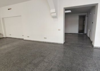 vano - Commercial Premises Piazza XX Settembre, Castel San Giovanni - photo 4