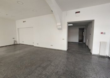 vano - Commercial Premises Piazza XX Settembre, Castel San Giovanni - photo 5