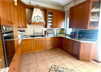 WhatsApp Image 2026-04-01 at 10.19.55.jpeg - Trilocale Via Fratelli Ruffini, Busto Arsizio - foto 3