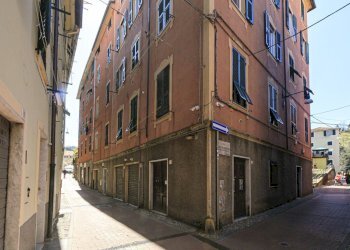 palazzina - Trilocale Via Beata Chiara 4, Genova (zona Pontedecimo) - foto 1