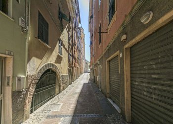 zona - Trilocale Via Beata Chiara 4, Genova (zona Pontedecimo) - foto 24