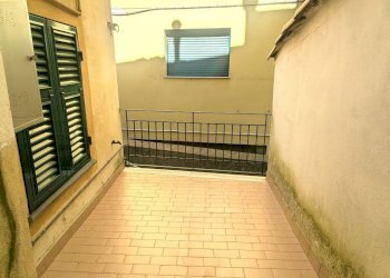 terrazzino sala - Apartment Via Martiri della Libertà 18, Campomorone - photo 5