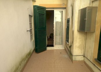 terrazzino sala - Apartment Via Martiri della Libertà 18, Campomorone - photo 6