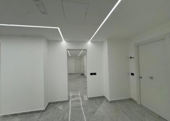 5f6e98cb-2ee3-4da1-b775-6b29b8bdc901.jpg - Ufficio Via Imperatore Federico, Palermo - foto 1