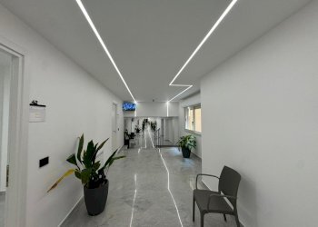 6a3e7abe-36ac-4035-885c-2d21f3e9b8fe.jpg - Ufficio Via Imperatore Federico, Palermo - foto 3