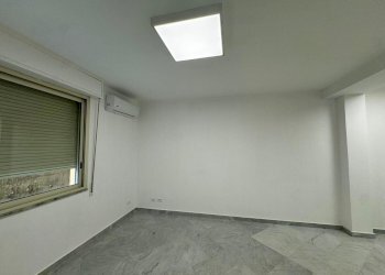 aa5173fe-3480-4713-a33d-078b9fc0a008.jpg - Ufficio Via Imperatore Federico, Palermo - foto 6