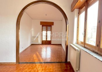 PHOTO-2026-03-27-15-35-11.jpg - Apartment Via Gaezza 3, Adrano - photo 3