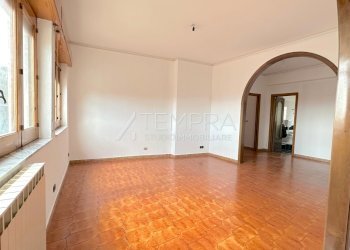 PHOTO-2026-03-27-15-35-12.jpg - Apartment Via Gaezza 3, Adrano - photo 4