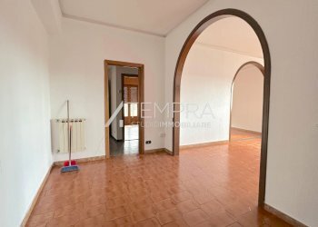 PHOTO-2026-03-27-15-35-17 4.jpg - Apartment Via Gaezza 3, Adrano - photo 6