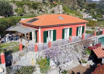 Facciata - Villa Località Bacezza Case Sparse, Chiavari - foto 4