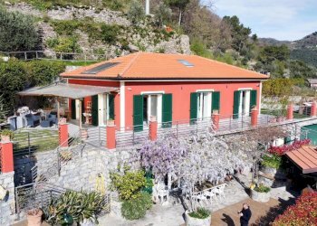 Facciata - Villa Località Bacezza Case Sparse, Chiavari - foto 6