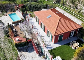 Facciata - Villa Località Bacezza Case Sparse, Chiavari - foto 9