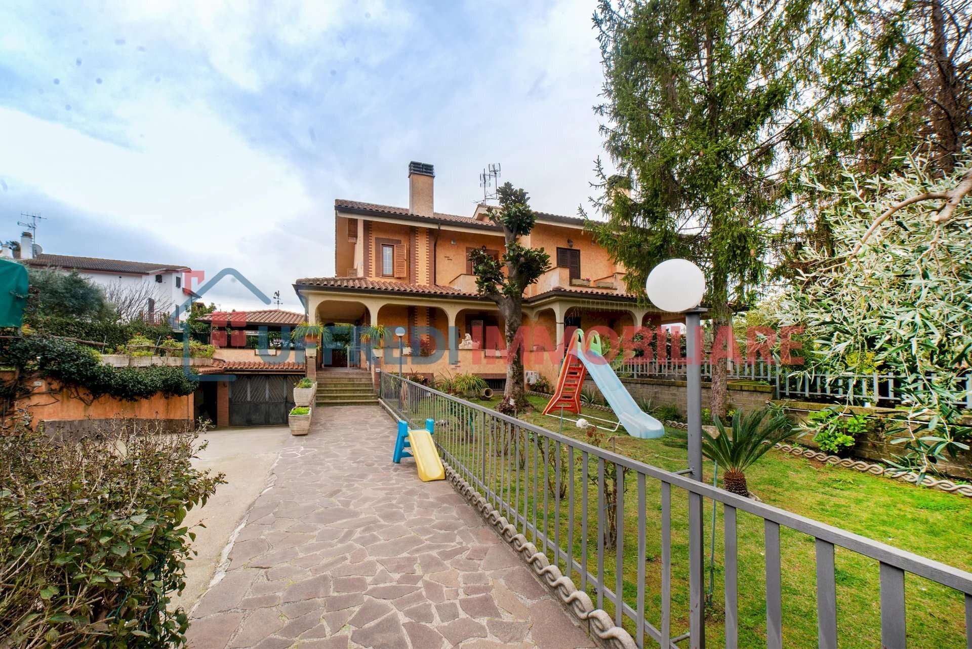 Villa a Schiera Ariccia - foto 1