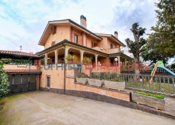 Villa a Schiera Ariccia - foto 2