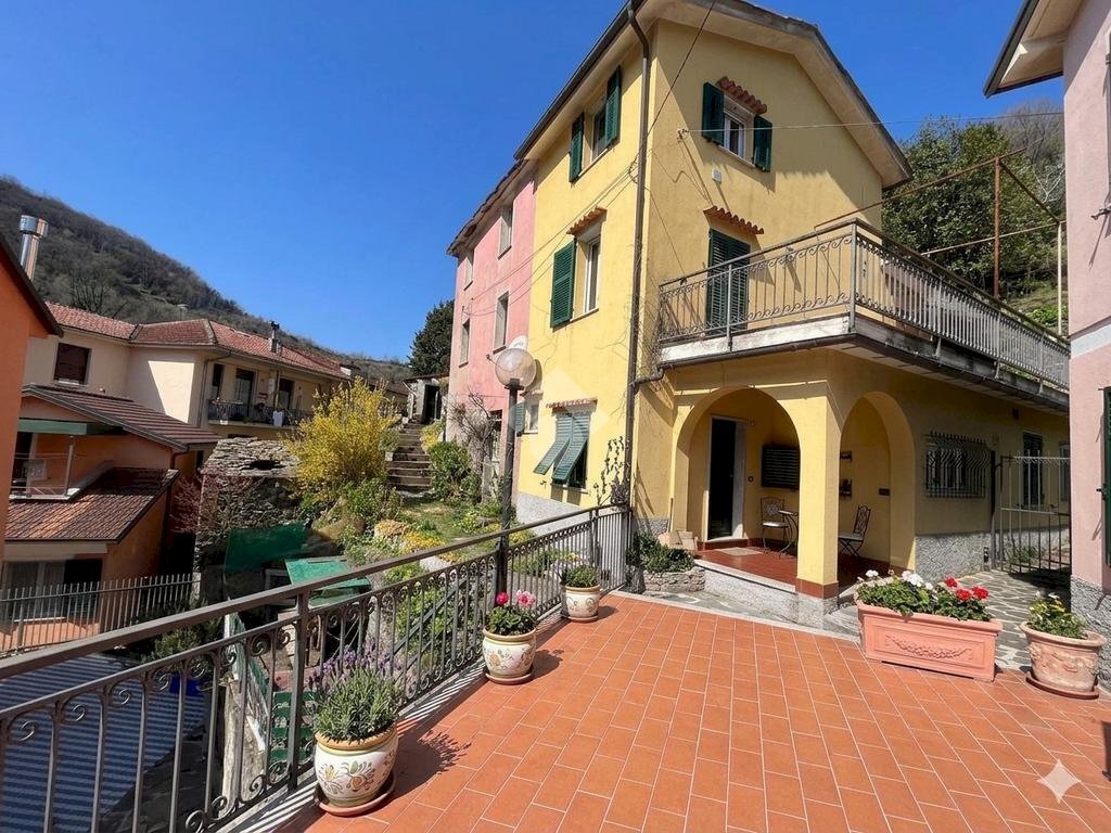 Semi-detached house Via Giuseppe Garibaldi, Ne - photo 1