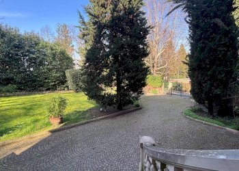 Cortile interno - Villa Via Francesco Orsoni, Bologna (neighborhood Colli) - photo 6