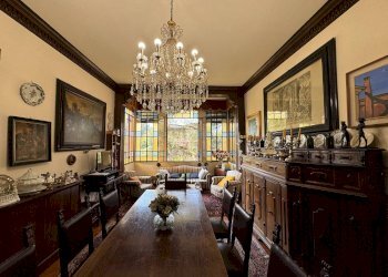 Salone - Appartamento Via Castiglione, Bologna (zona Santo Stefano) - foto 2