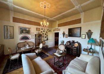 Salone - Appartamento Via Castiglione, Bologna (zona Santo Stefano) - foto 7