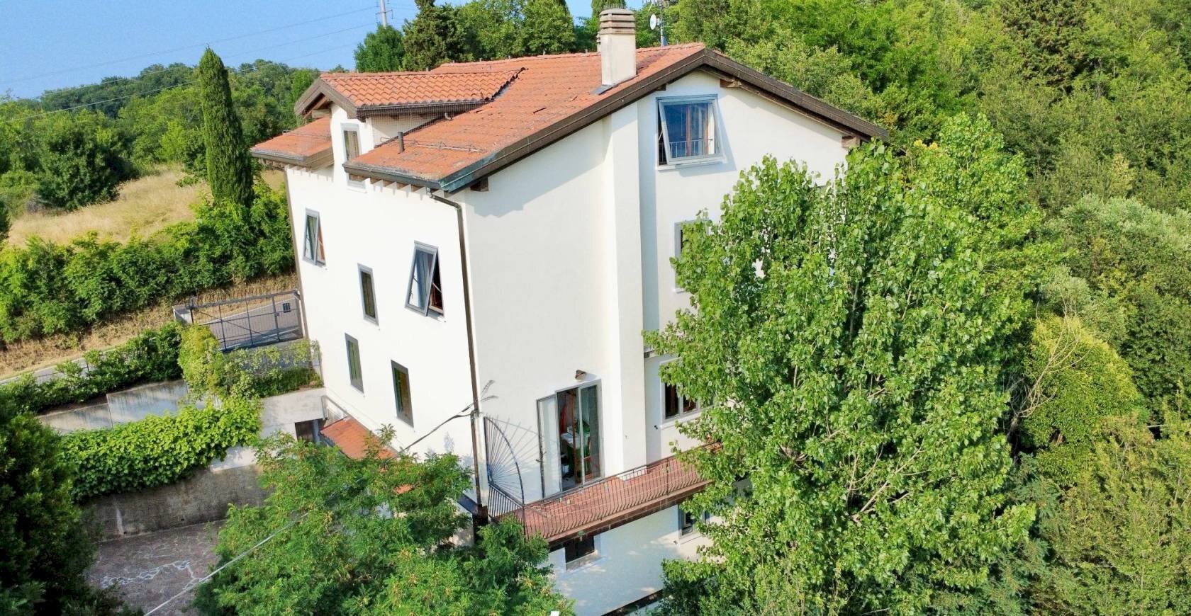 Facciata - Villa Unifamiliare Via Bruno Buozzi, Pianoro - foto 3