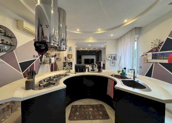 Cucina - Appartamento Via Giovanni Fattori, Bologna (zona Santa Viola) - foto 11