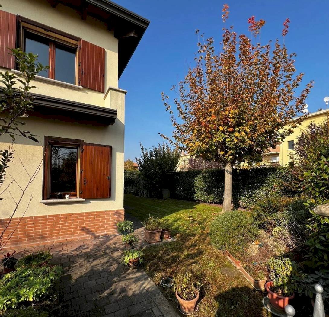 Giardino - Villa Bifamiliare Via Tazio Nuvolari, Budrio - foto 3