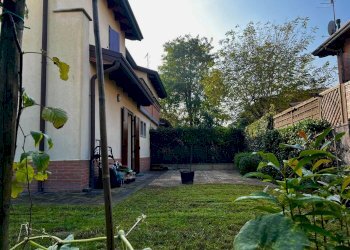 Giardino - Villa Bifamiliare Via Tazio Nuvolari, Budrio - foto 8