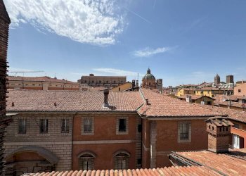 Vista - Monolocale Via Castiglione 6, Bologna (zona Centro Storico) - foto 3