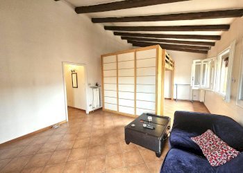 Salone - Monolocale Via Castiglione 6, Bologna (zona Centro Storico) - foto 5