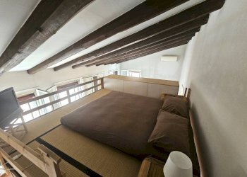 Camera da letto - Monolocale Via Castiglione 6, Bologna (zona Centro Storico) - foto 11