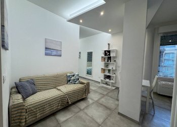 Salone - Bilocale Via Riva di Reno, Bologna (zona Centro Storico) - foto 3