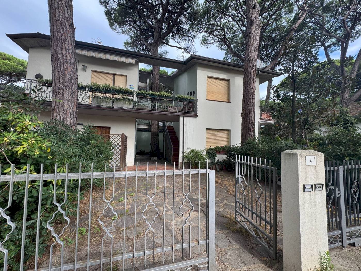 Facciata - Quadrilocale Viale Giosuè Carducci 4, Cervia - foto 1