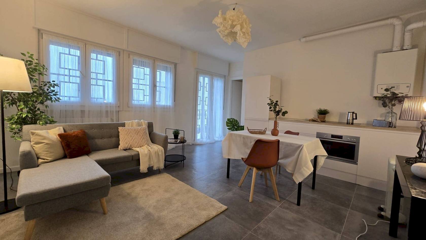 Salone - Trilocale Via Marco Emilio Lepido 56/2, Bologna (zona Borgo Panigale) - foto 1