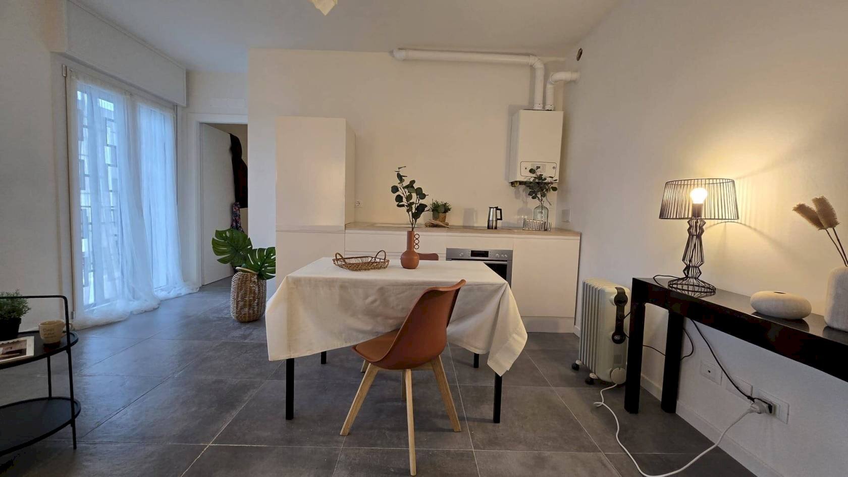 Salone - Three-room apartment Via Marco Emilio Lepido 56/2, Bologna (neighborhood Borgo Panigale) - photo 3