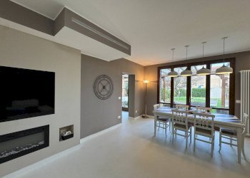 Salone - Villa Bifamiliare Via Mohandas Gandhi, Granarolo dell'Emilia - foto 7