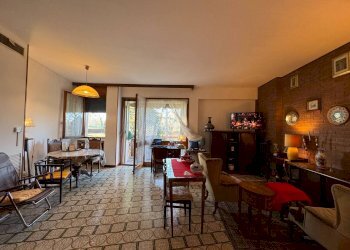 Salone - Villa a Schiera Via del Fiume, San Lazzaro di Savena - foto 8