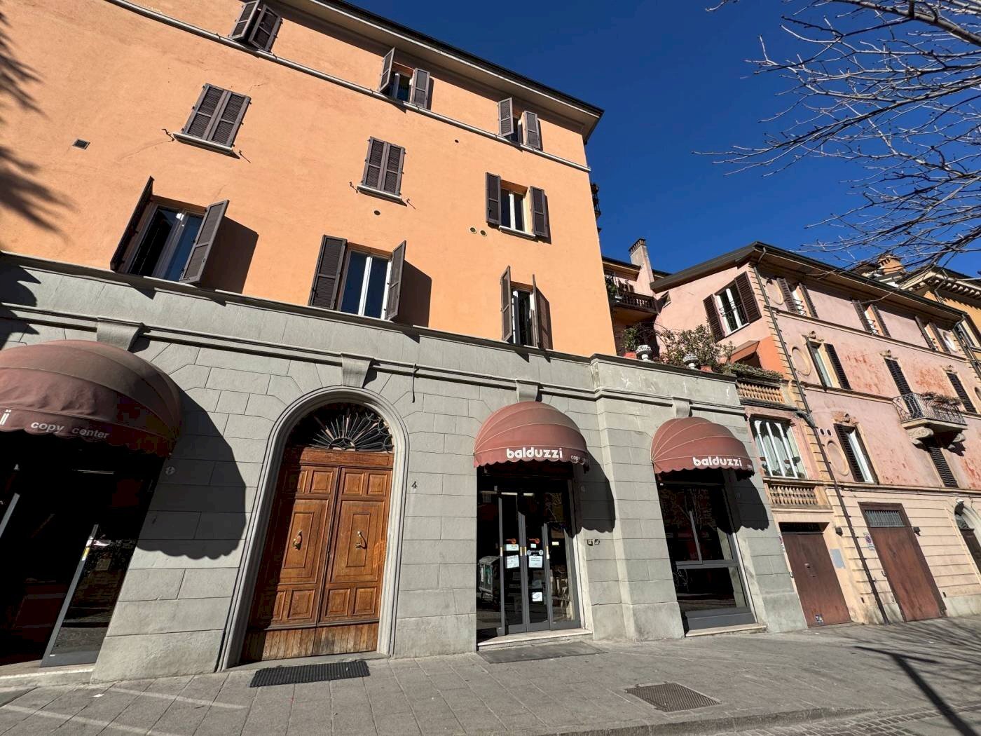 Facciata - Trilocale Piazza Ulisse Aldrovandi, Bologna (zona Centro Storico) - foto 3