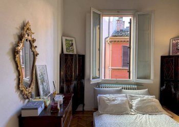 Camera da letto - Trilocale Piazza Ulisse Aldrovandi, Bologna (zona Centro Storico) - foto 18