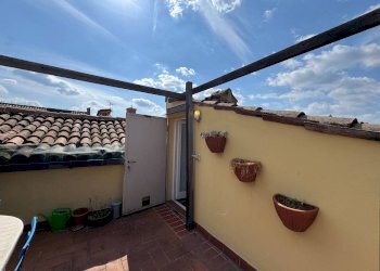 Terrazzo - Bilocale Via San Leonardo, Bologna (zona San Vitale) - foto 9