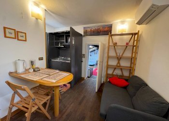 Salone - Bilocale Via San Leonardo, Bologna (zona San Vitale) - foto 11