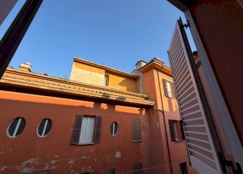 Facciata - Bilocale Via degli Usberti, Bologna (zona Centro Storico) - foto 4