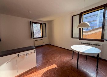 Ufficio - Bilocale Via Emilia Levante, Bologna (zona Mazzini) - foto 4