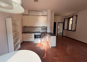 Cucina - Bilocale Via Emilia Levante, Bologna (zona Mazzini) - foto 6