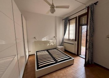 Camera da letto - Bilocale Via Emilia Levante, Bologna (zona Mazzini) - foto 10