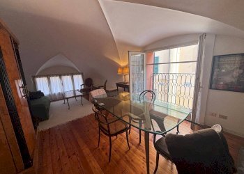 Salone - Trilocale Via San Simone, Bologna (zona Centro Storico) - foto 2